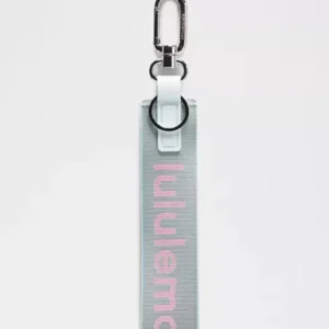 LULULEMON KEYCHAIN MINT BREEZE